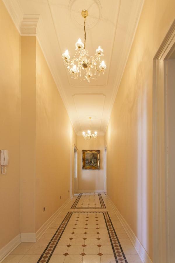 Filip'S Palace Luxurious Apartment Ljubljana Bagian luar foto