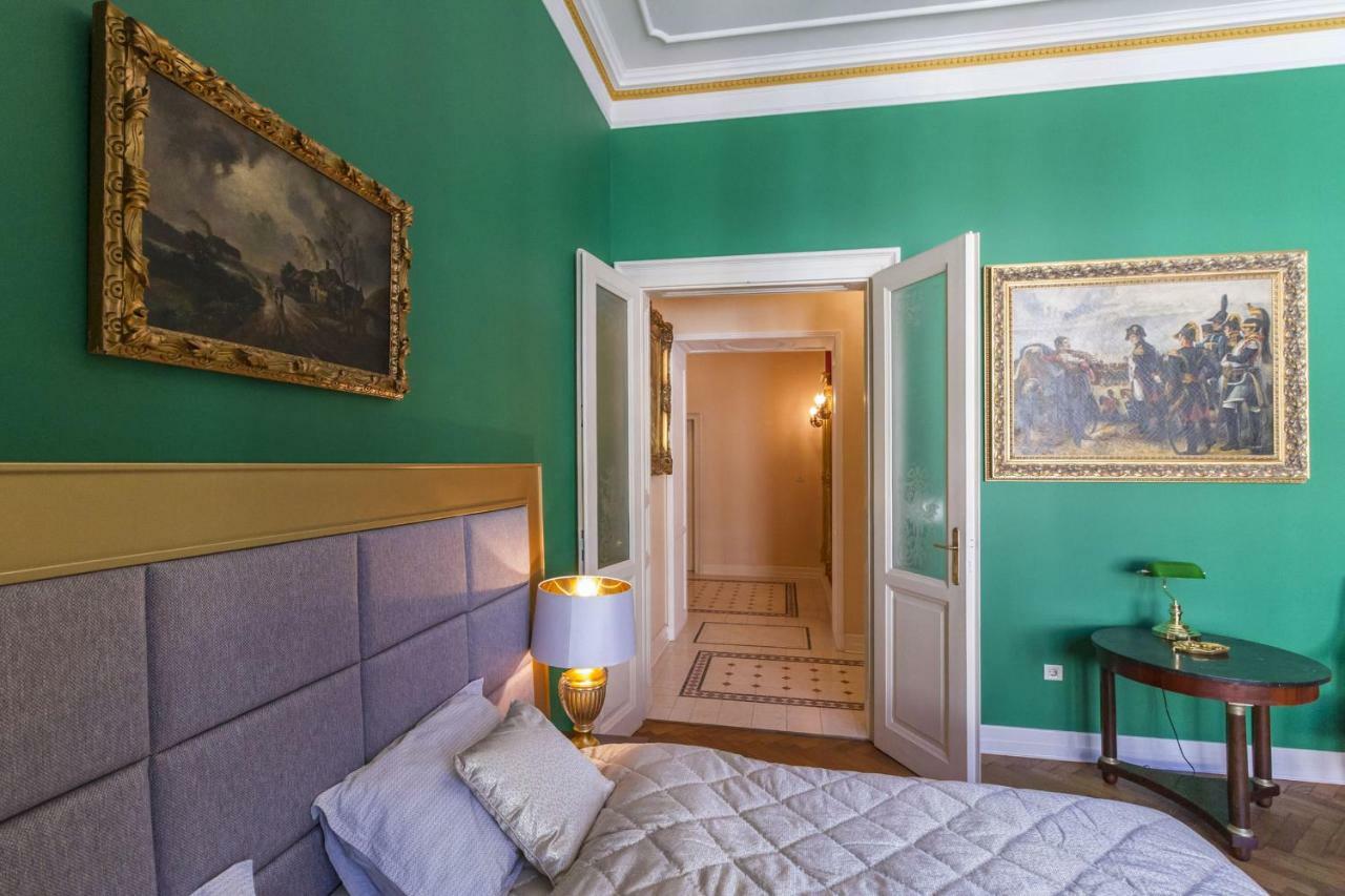 Filip'S Palace Luxurious Apartment Ljubljana Bagian luar foto