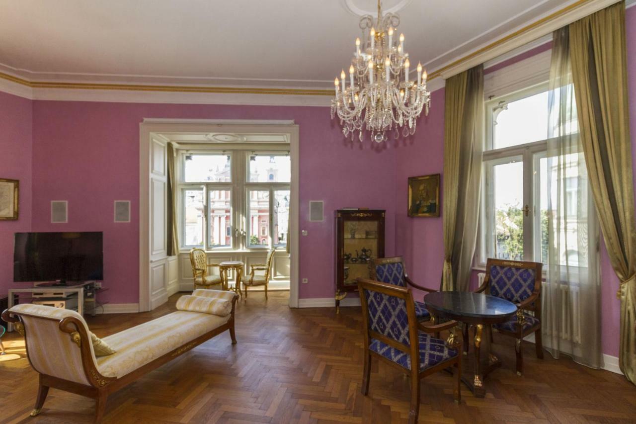 Filip'S Palace Luxurious Apartment Ljubljana Bagian luar foto