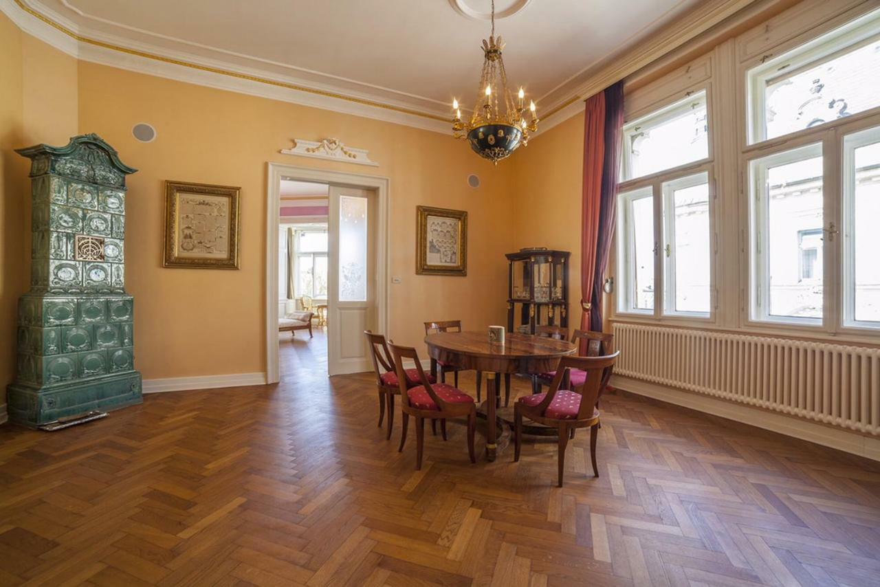 Filip'S Palace Luxurious Apartment Ljubljana Bagian luar foto