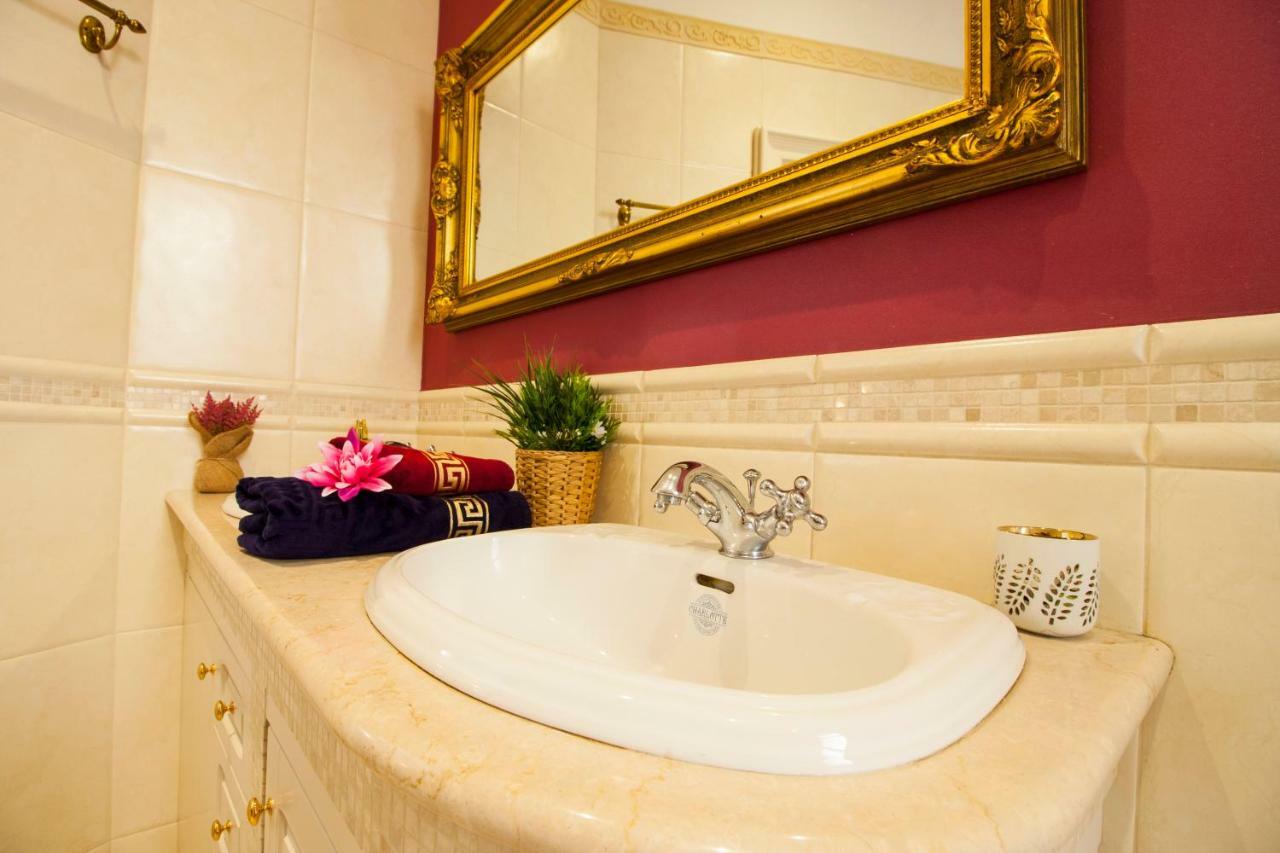 Filip'S Palace Luxurious Apartment Ljubljana Bagian luar foto