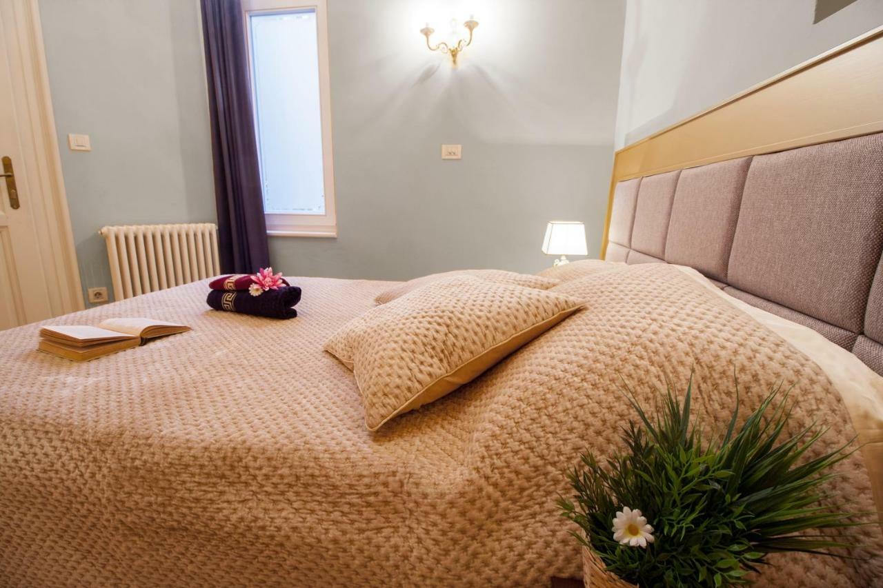 Filip'S Palace Luxurious Apartment Ljubljana Bagian luar foto